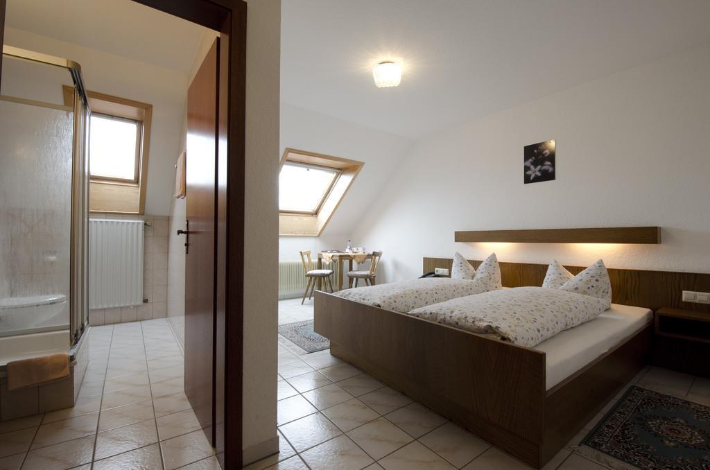 Hotel Gasthof Roessle Westerheim  Værelse billede