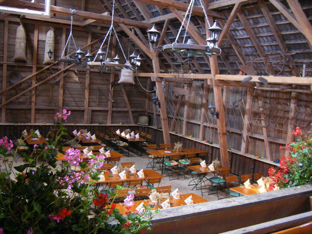 Hotel Gasthof Roessle Westerheim  Eksteriør billede
